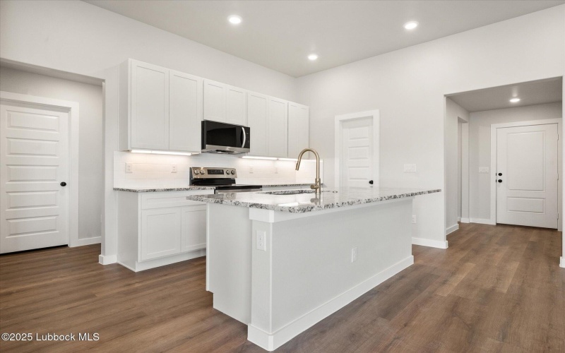 2218 134th Street, Lubbock, TX 79423, 4 Habitaciones Habitaciones , ,2 BañosBaños,Residential,En Venta,2218 134th Street,202555110