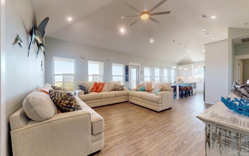 335 Atkinson, Crystal Beach, TX 77650, 4 Bedrooms Bedrooms, ,5 BathroomsBathrooms,Residential,For Sale,335 Atkinson,20250151