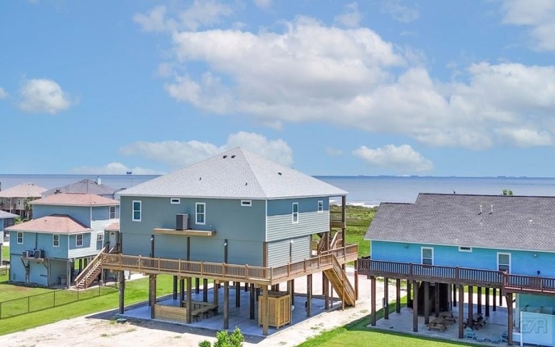 335 Atkinson, Crystal Beach, TX 77650, 4 Bedrooms Bedrooms, ,5 BathroomsBathrooms,Residential,For Sale,335 Atkinson,20250151