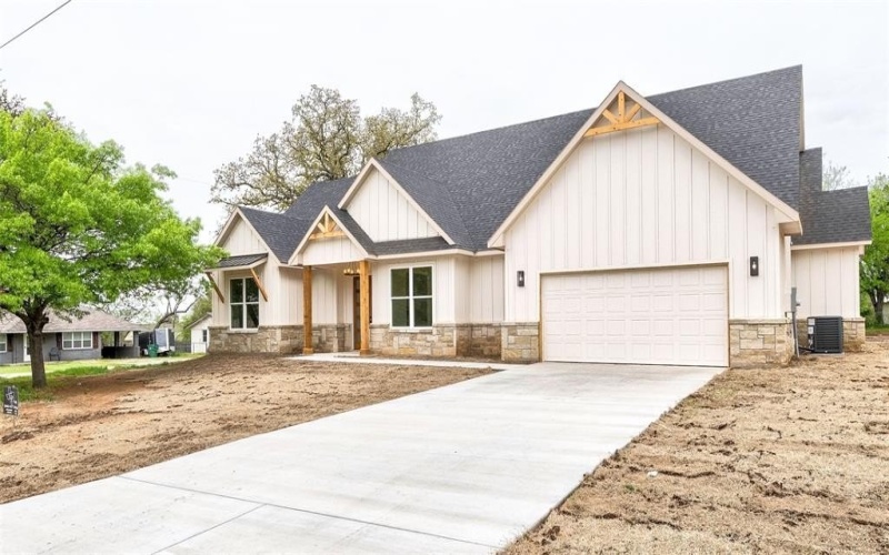 208 Woody, Alvord, TX 76225, 3 Habitaciones Habitaciones , ,2 BañosBaños,Residential,En Venta,208 Woody,20892637