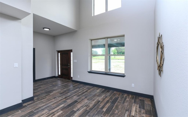 8600 Lakeview Drive, Cleburne, TX 76033, 4 Habitaciones Habitaciones , ,3 BañosBaños,Residential,En Venta,8600 Lakeview Drive,20943978