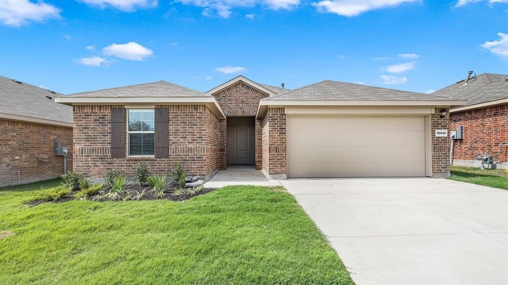 413 LUBBOCK Drive, Azle, TX 76020, 4 Bedrooms Bedrooms, ,2 BathroomsBathrooms,Residential,For Sale,413 LUBBOCK Drive,20942672