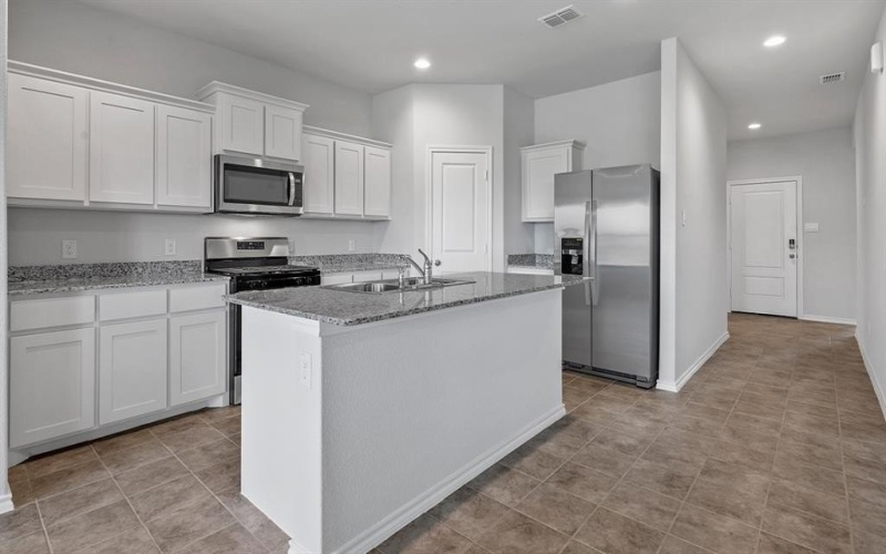 413 LUBBOCK Drive, Azle, TX 76020, 4 Bedrooms Bedrooms, ,2 BathroomsBathrooms,Residential,For Sale,413 LUBBOCK Drive,20942672