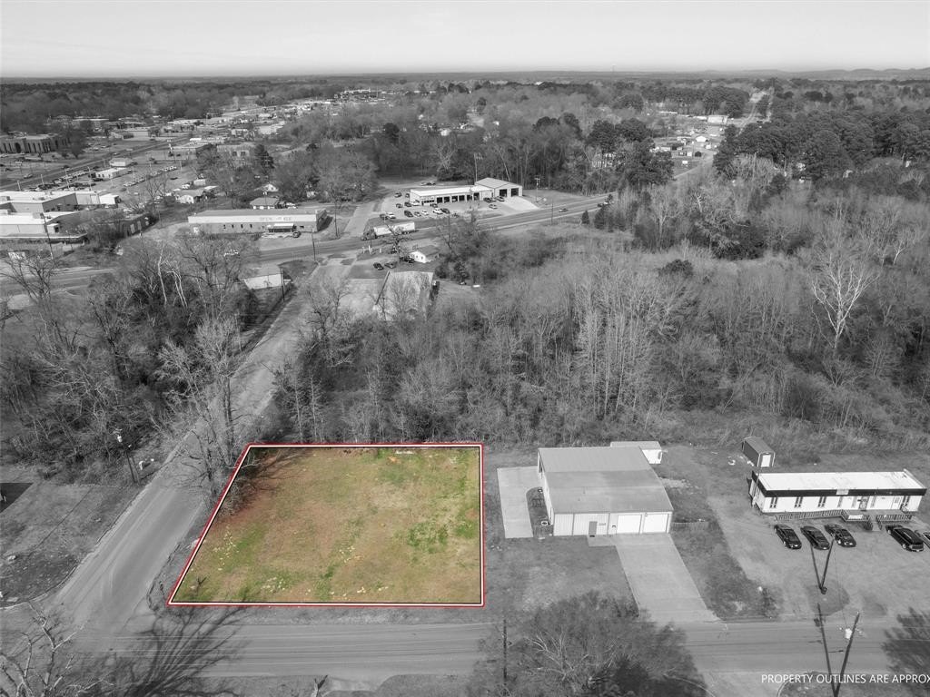 501 N Cypress St, Gilmer, TX 75644, ,Commercial Sale,En Venta,501 N Cypress St,20943673