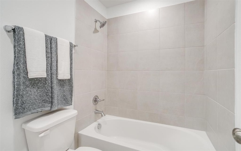 4544 Hogans Alley Drive, Arlington, TX 76001, 4 Bedrooms Bedrooms, ,2 BathroomsBathrooms,Residential,For Sale,4544 Hogans Alley Drive,0,20944470