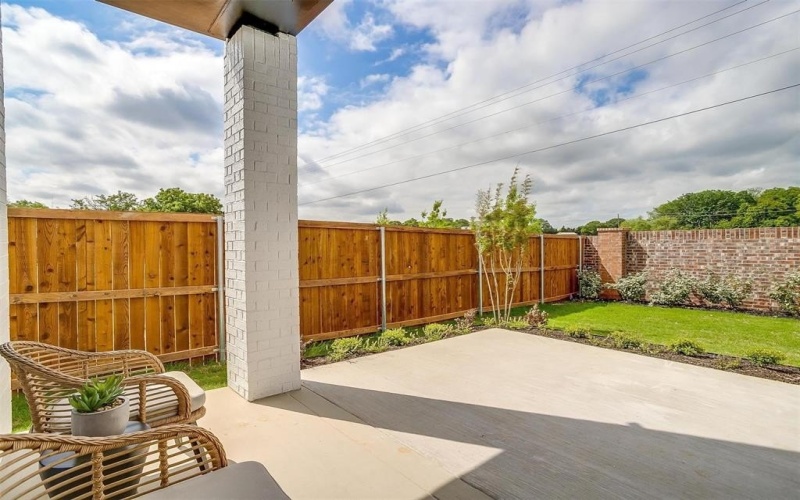 4544 Hogans Alley Drive, Arlington, TX 76001, 4 Bedrooms Bedrooms, ,2 BathroomsBathrooms,Residential,For Sale,4544 Hogans Alley Drive,0,20944470