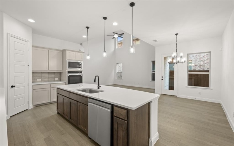 2713 Chambray Lane, Mansfield, TX 76063, 4 Habitaciones Habitaciones , ,2 BañosBaños,Residential,En Venta,2713 Chambray Lane,0,20944227