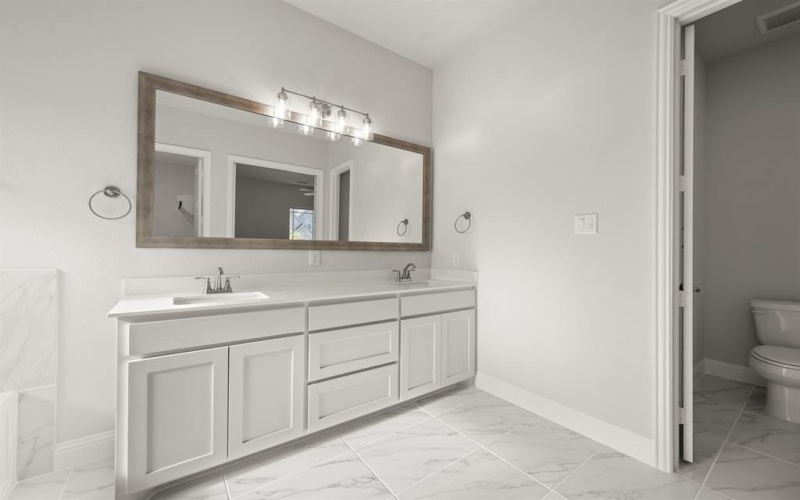 2705 Chambray Lane, Mansfield, TX 76063, 3 Bedrooms Bedrooms, ,2 BathroomsBathrooms,Residential,For Sale,2705 Chambray Lane,0,20944404