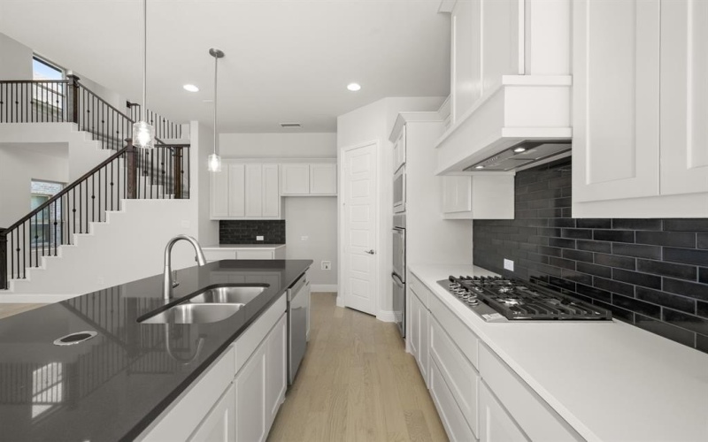 2705 Chambray Lane, Mansfield, TX 76063, 3 Bedrooms Bedrooms, ,2 BathroomsBathrooms,Residential,For Sale,2705 Chambray Lane,0,20944404