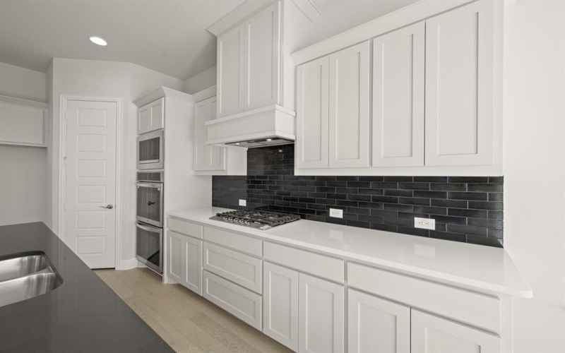 2705 Chambray Lane, Mansfield, TX 76063, 3 Bedrooms Bedrooms, ,2 BathroomsBathrooms,Residential,For Sale,2705 Chambray Lane,0,20944404