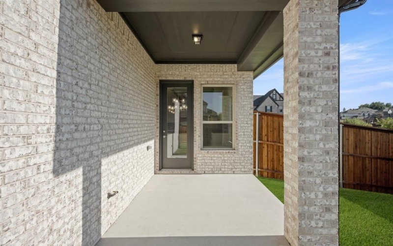 2705 Chambray Lane, Mansfield, TX 76063, 3 Bedrooms Bedrooms, ,2 BathroomsBathrooms,Residential,For Sale,2705 Chambray Lane,0,20944404