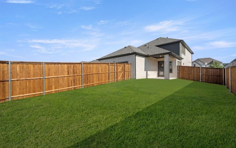 2705 Chambray Lane, Mansfield, TX 76063, 3 Bedrooms Bedrooms, ,2 BathroomsBathrooms,Residential,For Sale,2705 Chambray Lane,0,20944404