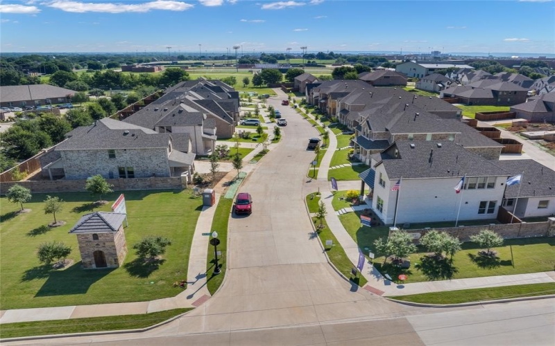 2705 Chambray Lane, Mansfield, TX 76063, 3 Bedrooms Bedrooms, ,2 BathroomsBathrooms,Residential,For Sale,2705 Chambray Lane,20944404