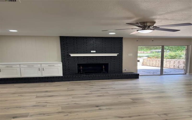 711 S Farmington Road, Howe, TX 75459, 3 Bedrooms Bedrooms, ,2 BathroomsBathrooms,Residential,For Sale,711 S Farmington Road,20944407