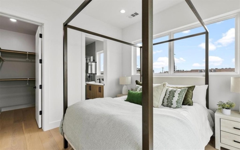 815 E 5th Street, Dallas, TX 75203, 19 Habitaciones Habitaciones , ,14 BañosBaños,Residential Multi Family,En Venta,815 E 5th Street,20944419