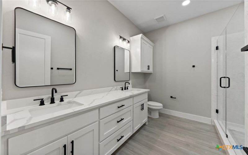 644 Creekside Drive, Belton, TX 76513, 4 Habitaciones Habitaciones , ,2 BañosBaños,Residential,En Venta,644 Creekside Drive,572201