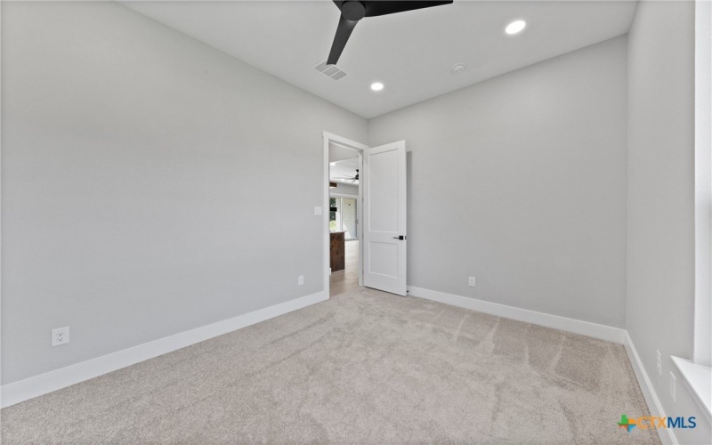 644 Creekside Drive, Belton, TX 76513, 4 Habitaciones Habitaciones , ,2 BañosBaños,Residential,En Venta,644 Creekside Drive,572201