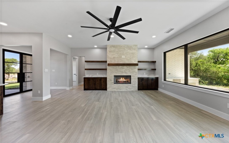 644 Creekside Drive, Belton, TX 76513, 4 Habitaciones Habitaciones , ,2 BañosBaños,Residential,En Venta,644 Creekside Drive,572201