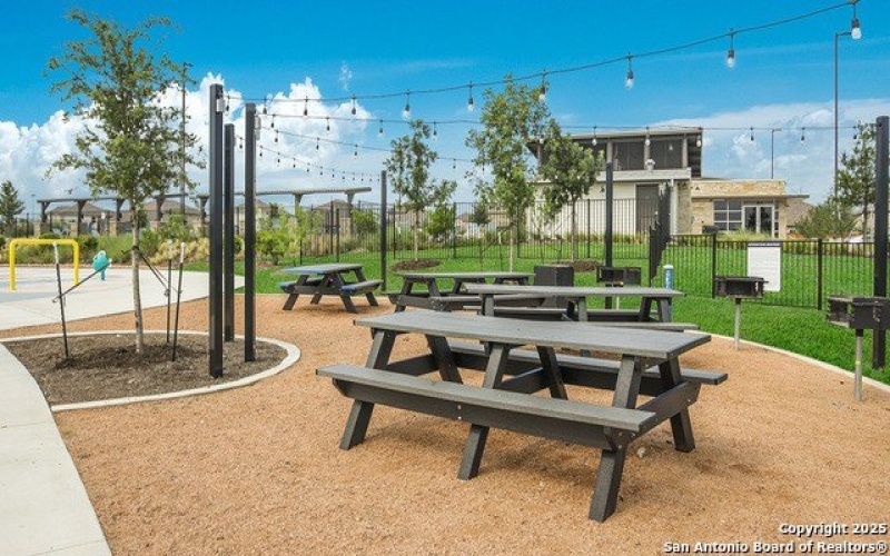 639 Sumpter Banks, Cibolo, TX 78108, 4 Habitaciones Habitaciones , ,2 BañosBaños,Residential,En Venta,639 Sumpter Banks,1869487