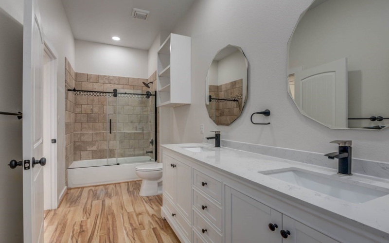 13 & 14 Bayview Loop, Rockport, TX 78382, 3 Bedrooms Bedrooms, ,2 BathroomsBathrooms,Residential,For Sale,13 & 14 Bayview Loop,459571