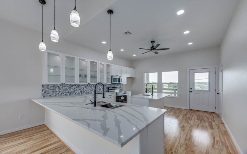 13 & 14 Bayview Loop, Rockport, TX 78382, 3 Bedrooms Bedrooms, ,2 BathroomsBathrooms,Residential,For Sale,13 & 14 Bayview Loop,459571