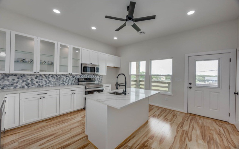 13 & 14 Bayview Loop, Rockport, TX 78382, 3 Bedrooms Bedrooms, ,2 BathroomsBathrooms,Residential,For Sale,13 & 14 Bayview Loop,459571