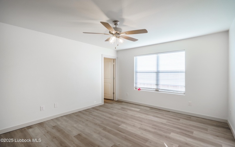 8002 Elm Avenue, Lubbock, TX 79404, 3 Bedrooms Bedrooms, ,2 BathroomsBathrooms,Residential,For Sale,8002 Elm Avenue,202555221