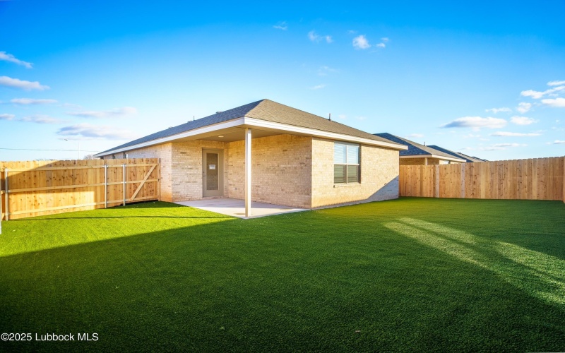 8011 Date Avenue, Lubbock, TX 79404, 3 Bedrooms Bedrooms, ,2 BathroomsBathrooms,Residential,For Sale,8011 Date Avenue,202555216