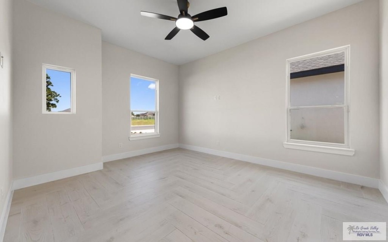 1309 THACKER LANE, HARLINGEN, TX 78552, 4 Bedrooms Bedrooms, ,3 BathroomsBathrooms,Residential,For Sale,1309 THACKER LANE,29765459