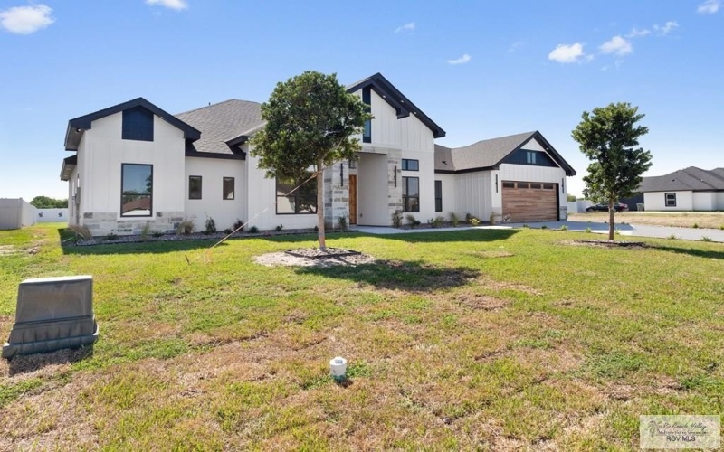 1309 THACKER LANE, HARLINGEN, TX 78552, 4 Bedrooms Bedrooms, ,3 BathroomsBathrooms,Residential,For Sale,1309 THACKER LANE,29765459