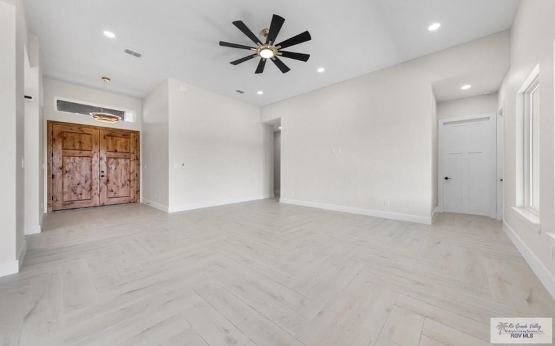 1309 THACKER LANE, HARLINGEN, TX 78552, 4 Bedrooms Bedrooms, ,3 BathroomsBathrooms,Residential,For Sale,1309 THACKER LANE,29765459