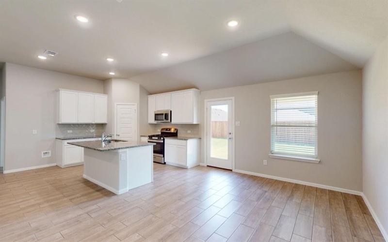 3909 Yarrow Drive, Argyle, TX 76226, 4 Bedrooms Bedrooms, ,2 BathroomsBathrooms,Residential,For Sale,3909 Yarrow Drive,0,20920987