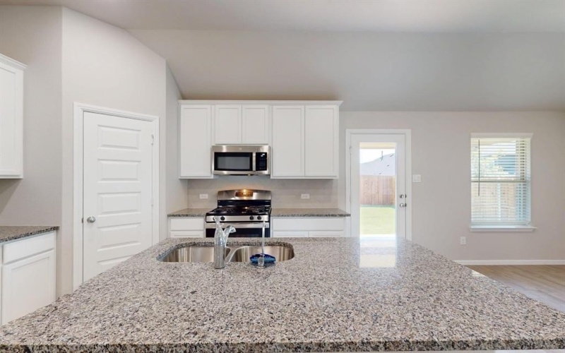 3909 Yarrow Drive, Argyle, TX 76226, 4 Bedrooms Bedrooms, ,2 BathroomsBathrooms,Residential,For Sale,3909 Yarrow Drive,0,20920987