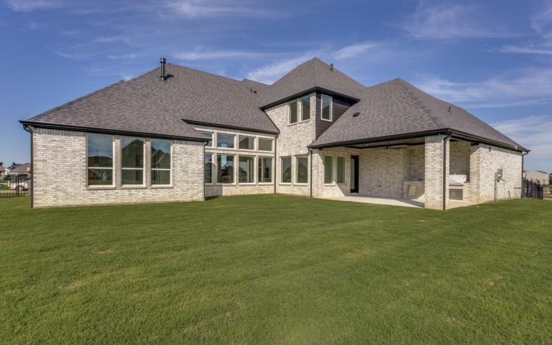 1045 Bent Tree Lane, Gunter, TX 75058, 5 Bedrooms Bedrooms, ,5 BathroomsBathrooms,Residential,For Sale,1045 Bent Tree Lane,20936857