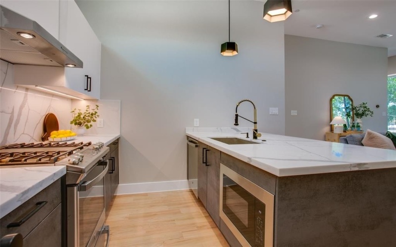 2214 Annex Avenue #106, Dallas, TX 75204, 1 Bedroom Bedrooms, ,1 BathroomBathrooms,Residential,For Sale,2214 Annex Avenue,20944422