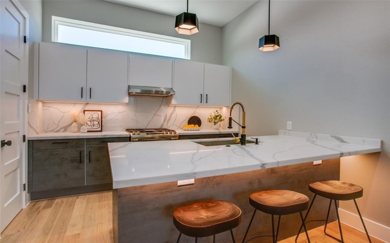 2214 Annex Avenue #106, Dallas, TX 75204, 1 Bedroom Bedrooms, ,1 BathroomBathrooms,Residential,For Sale,2214 Annex Avenue,20944422