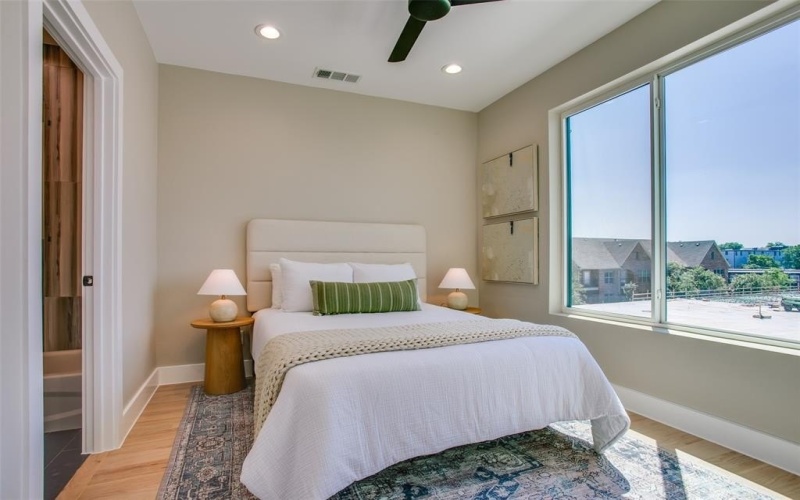 2214 Annex Avenue #106, Dallas, TX 75204, 1 Bedroom Bedrooms, ,1 BathroomBathrooms,Residential,For Sale,2214 Annex Avenue,20944422