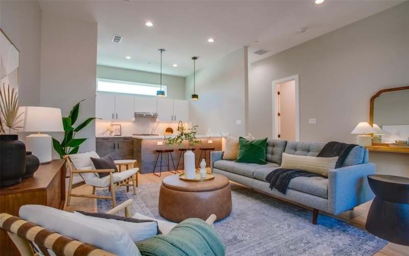 2214 Annex Avenue #106, Dallas, TX 75204, 1 Bedroom Bedrooms, ,1 BathroomBathrooms,Residential,For Sale,2214 Annex Avenue,20944422