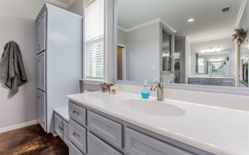 645 W Big Elm Road, Troy, TX 76579, 3 Bedrooms Bedrooms, ,2 BathroomsBathrooms,Residential,For Sale,645 W Big Elm Road,20936428