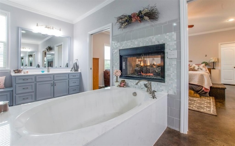 645 W Big Elm Road, Troy, TX 76579, 3 Bedrooms Bedrooms, ,2 BathroomsBathrooms,Residential,For Sale,645 W Big Elm Road,20936428