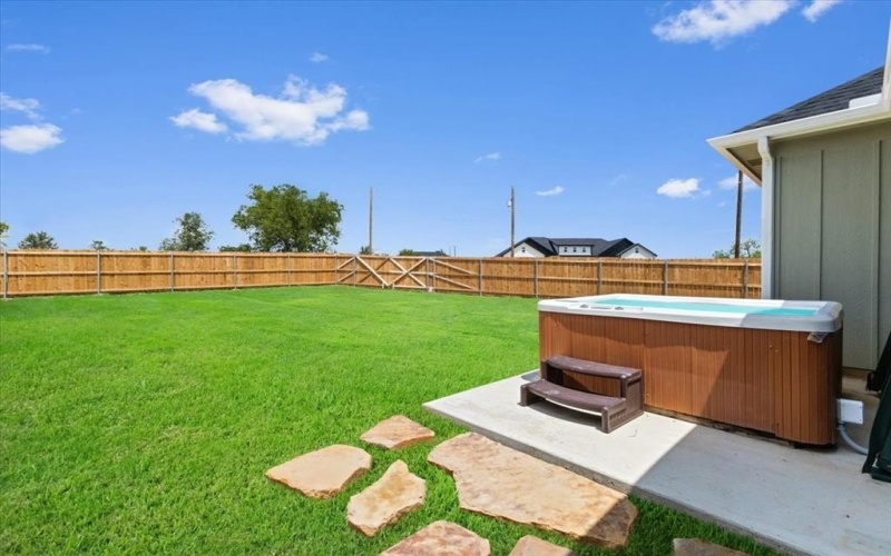 184 Cactus Canyon Drive, Bridgeport, TX 76426, 3 Bedrooms Bedrooms, ,2 BathroomsBathrooms,Residential,For Sale,184 Cactus Canyon Drive,0,20943903