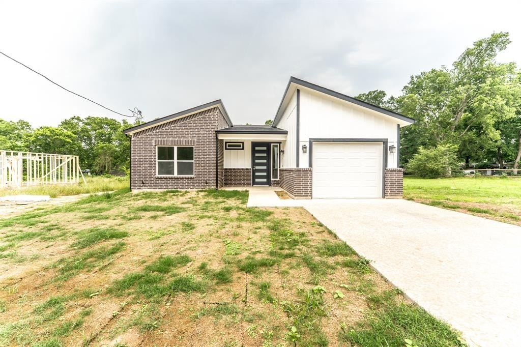 128 Goodman Street, Sulphur Springs, TX 75482, 3 Bedrooms Bedrooms, ,2 BathroomsBathrooms,Residential,For Sale,128 Goodman Street,20945090