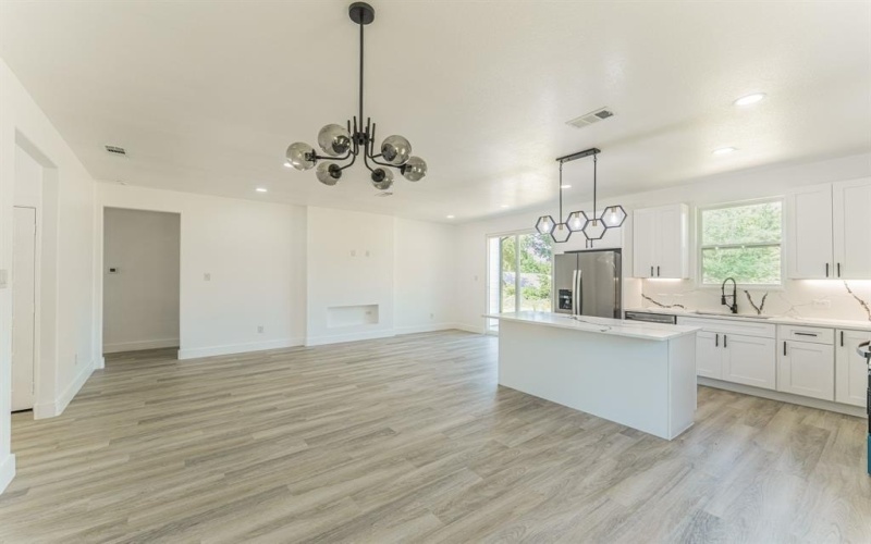 128 Goodman Street, Sulphur Springs, TX 75482, 3 Bedrooms Bedrooms, ,2 BathroomsBathrooms,Residential,For Sale,128 Goodman Street,20945090