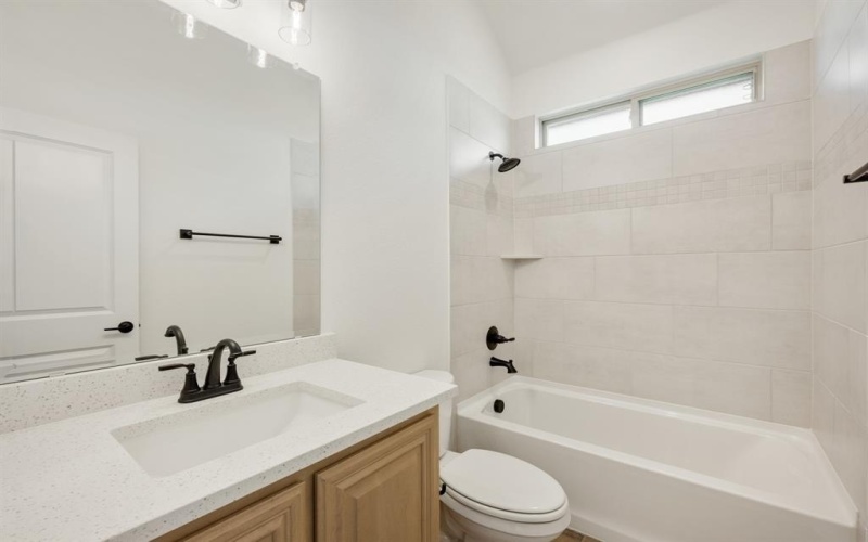 2404 Rockwood Lane, Mansfield, TX 76063, 5 Habitaciones Habitaciones , ,5 BañosBaños,Residential,En Venta,2404 Rockwood Lane,20944971