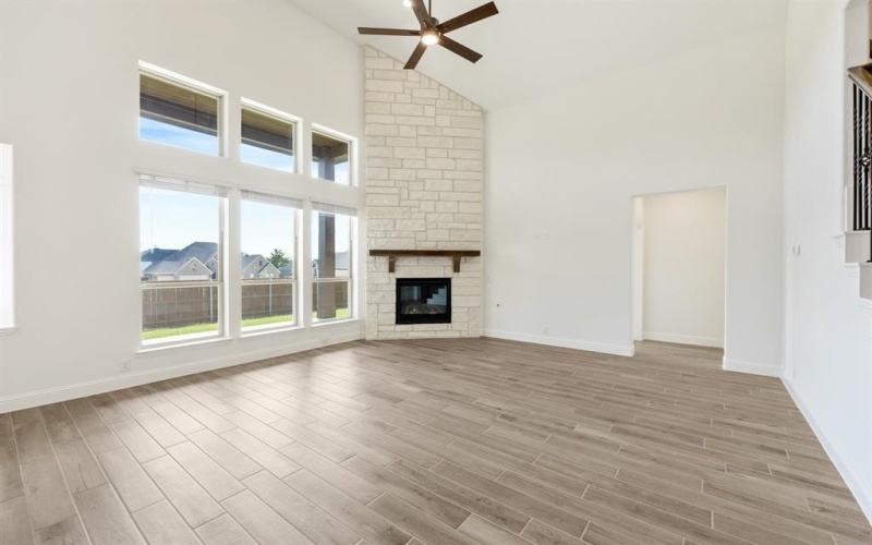2404 Rockwood Lane, Mansfield, TX 76063, 5 Habitaciones Habitaciones , ,5 BañosBaños,Residential,En Venta,2404 Rockwood Lane,20944971