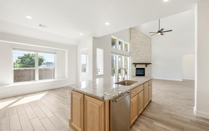 2404 Rockwood Lane, Mansfield, TX 76063, 5 Habitaciones Habitaciones , ,5 BañosBaños,Residential,En Venta,2404 Rockwood Lane,20944971