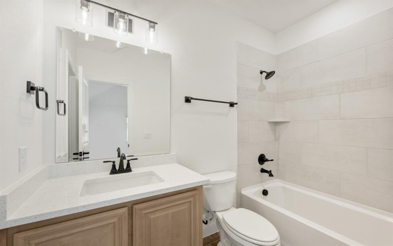 2404 Rockwood Lane, Mansfield, TX 76063, 5 Habitaciones Habitaciones , ,5 BañosBaños,Residential,En Venta,2404 Rockwood Lane,20944971