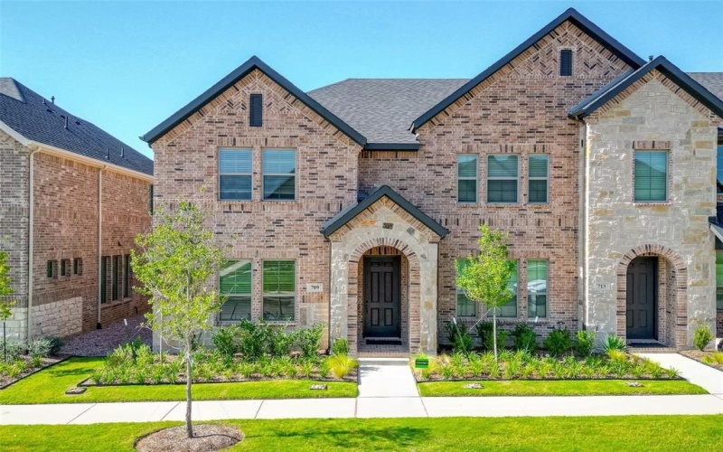709 4th Street, Argyle, TX 76226, 3 Bedrooms Bedrooms, ,2 BathroomsBathrooms,Residential,For Sale,709 4th Street,20945267