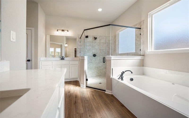 14 Louis Road, Sherman, TX 75090, 4 Habitaciones Habitaciones , ,3 BañosBaños,Residential,En Venta,14 Louis Road,0,20945313