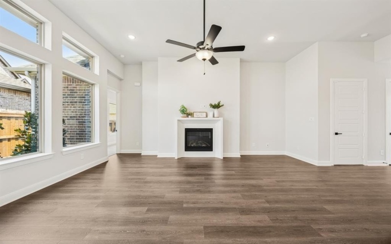 2065 Spotted Fawn Drive, Arlington, TX 76005, 2 Bedrooms Bedrooms, ,2 BathroomsBathrooms,Residential,For Sale,2065 Spotted Fawn Drive,0,20945321